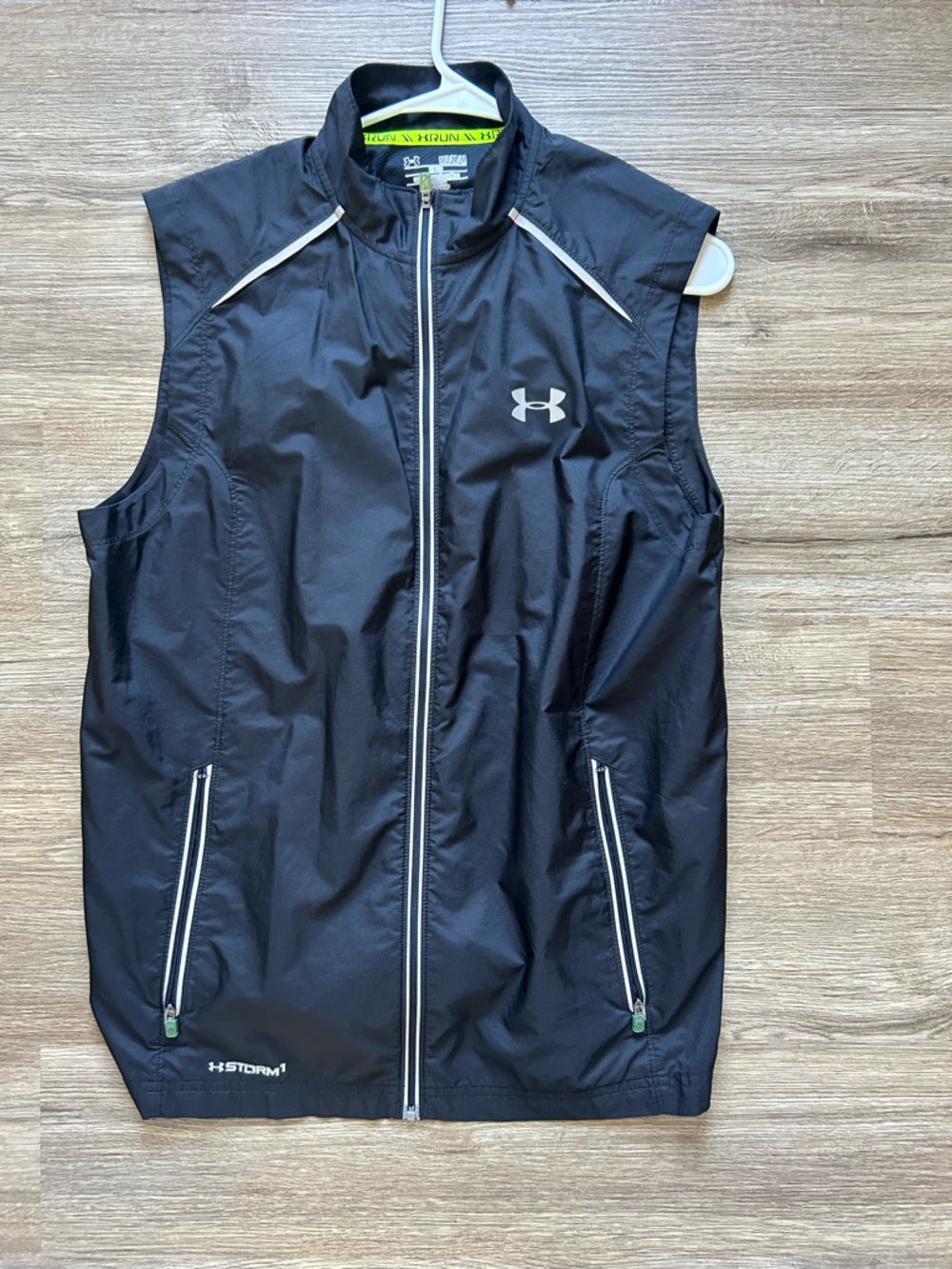 Under Armour Black Sleeveless Storm Windbreaker Vest